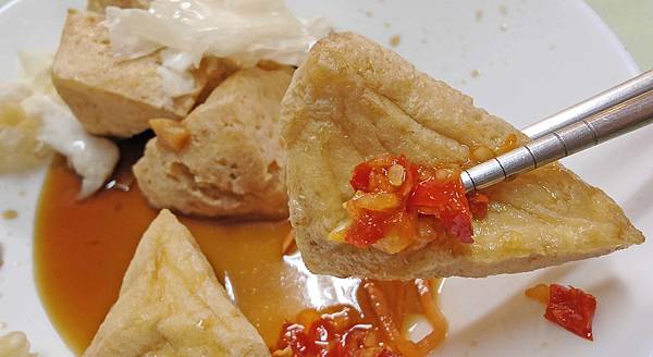 【台北美食】三拾堂紅燒臭豆腐-網路評價4.6顆星!爆推的饒河夜市美食小吃