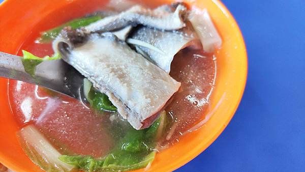 【台北美食】岡山肉燥飯-人潮幾乎沒有停過的超便宜又美味的小吃店