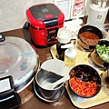 【板橋美食】酷吉火鍋吃到飽-不分平假日時段火鍋吃到飽只要330元，不收服務費，CP值爆高的火鍋吃到飽店