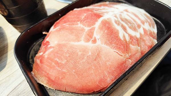 【板橋美食】酷吉火鍋吃到飽-不分平假日時段火鍋吃到飽只要330元,不收服務費,CP值爆高的火鍋吃到飽店