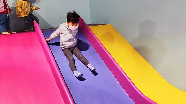 【台北室內親子景點】粉紅豬小妹玩樂日互動特展台北站-2022農曆春節過年出遊必玩的室內景點、親子展覽旅遊景點