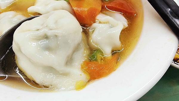 【板橋美食】金蘭州麵館-美味無比又平價的好吃手工水餃店