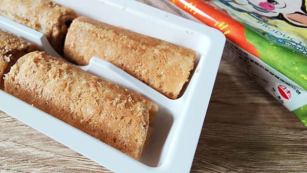 【年節禮盒必買伴手禮】味一食品豬肉鬆蛋捲與鮪魚鬆蛋捲-肉鬆界LV之稱的團購美食、小午茶小點