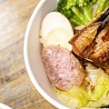 【板橋美食】三年46班-每天只開三小時隱藏在市場裡的爆厚東坡肉便當店