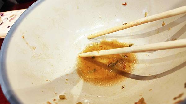 【鶯歌美食】厚道飲食店-鶯歌老街上排隊人潮最誇張的爆人氣排骨飯店