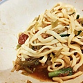 【鶯歌美食】厚道飲食店-鶯歌老街上排隊人潮最誇張的爆人氣排骨飯店
