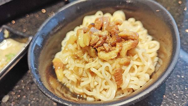 【台北美食】金大鋤壽喜燒吃到飽-369元起超平價又便宜的壽喜燒吃到飽餐廳