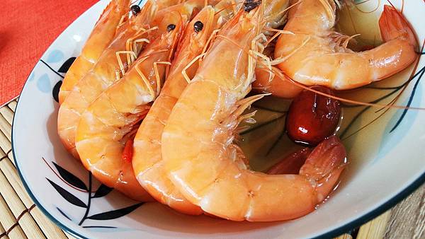 【宅配年菜】鮮綠生活失傳一甲子古典重現年菜8件組-不用2000元就能吃到美味的8人份8道年菜，CP值爆高!