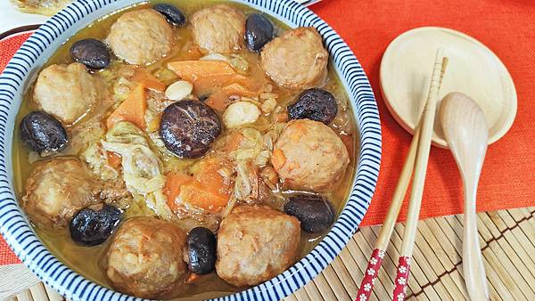 【宅配年菜】鮮綠生活失傳一甲子古典重現年菜8件組-不用2000元就能吃到美味的8人份8道年菜，CP值爆高!