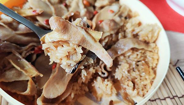 【宅配年菜】鮮綠生活失傳一甲子古典重現年菜8件組-不用2000元就能吃到美味的8人份8道年菜，CP值爆高!