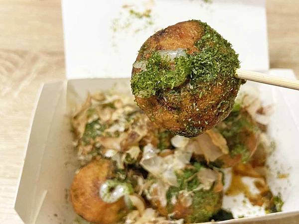 【板橋美食】元氣脆皮章魚燒-排隊人潮幾乎沒有停過的路邊攤美食