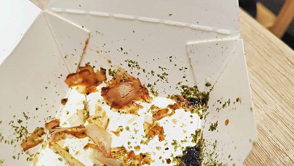 【板橋美食】元氣脆皮章魚燒-排隊人潮幾乎沒有停過的路邊攤美食