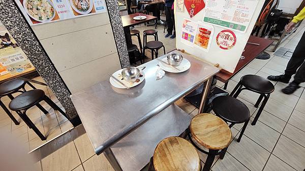 【台北美食】祥滿速食餐坊-中午用餐時間滿滿人潮的爆料海鮮小吃店 【台北美食】祥滿速食餐坊-中午用餐時間滿滿人潮的爆料海鮮小吃店