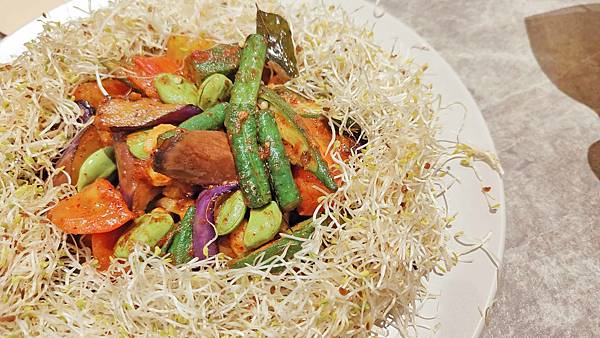 【台北素食餐廳】寶林茶室-全台首創馬來西亞口味的素食料理，最不像素食的素食餐廳