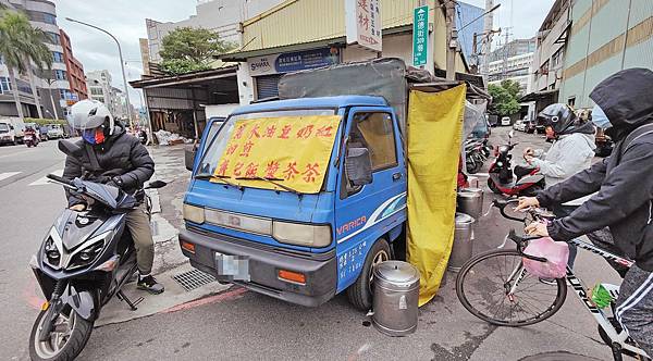 【中和美食】立德街無名餐車-沒有店名沒有招牌的超便宜銅板美食早餐店