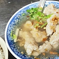 【台北美食】中央市場滷肉飯-沒有店名沒有招牌，隱藏在市場裡的無名美食