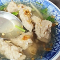 【台北美食】中央市場滷肉飯-沒有店名沒有招牌，隱藏在市場裡的無名美食