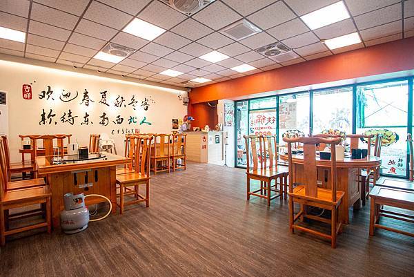 【高雄美食】小媳婦鐵鍋燉-全台第一家！東北特色鐵鍋燉美食