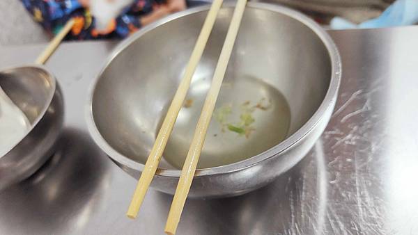 【宜蘭美食】無名油飯-網路評價4.4顆星的高評價美食