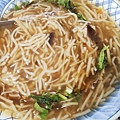 【宜蘭美食】正宗玉芬米粉羹-只賣二樣東西，就能賣超過二十年的老店