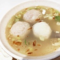 【板橋美食】QQ嫂-20元魯肉飯20元貢丸湯，絕無僅有的銅板美食小吃店