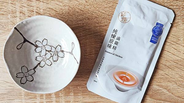 2022市售11家滴雞精大評比！11款滴雞精怎麼選？哪一款味道比較好喝？哪一款比較推薦？差別在哪邊？一次跟大家說！純煉滴雞精/田原香滴雞精(冷凍)/老協珍滴雞精/大成滴雞精(冷凍)/農純鄉滴雞精(冷凍)/桂格滴雞精/芳茲滴雞精/娘家滴雞精/享食尚滴雞精/白蘭氏滴雞精/金牌大師純煉原味滴雞精