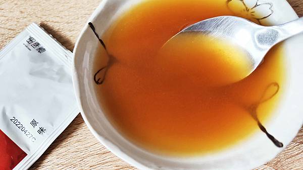 2022市售11家滴雞精大評比！11款滴雞精怎麼選？哪一款味道比較好喝？哪一款比較推薦？差別在哪邊？一次跟大家說！純煉滴雞精/田原香滴雞精(冷凍)/老協珍滴雞精/大成滴雞精(冷凍)/農純鄉滴雞精(冷凍)/桂格滴雞精/芳茲滴雞精/娘家滴雞精/享食尚滴雞精/白蘭氏滴雞精/金牌大師純煉原味滴雞精