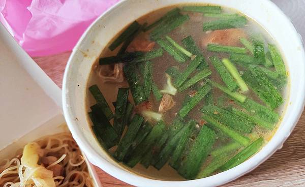 【中和美食】肉羹大腸麵線餐車-只有中午才會出現的美味餐車小吃店