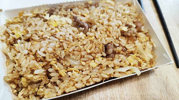 【板橋美食】味難忘炒飯炒麵-好吃又美味的炒飯小吃店！過年照常營業