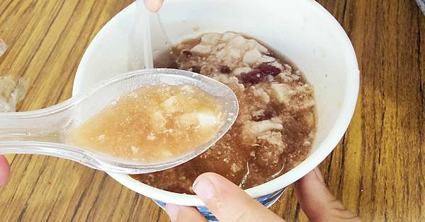 阿嬤ㄟ豆花-鶯歌老街裡，假日大排長龍的超人氣豆花店