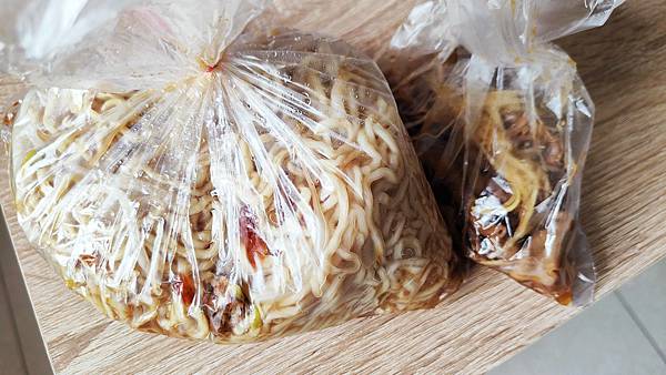 【中和美食】汕頭麵-每天只開3小時!爆人氣排隊無名小吃店 【中和美食】汕頭麵-每天只開3小時!爆人氣排隊無名小吃店