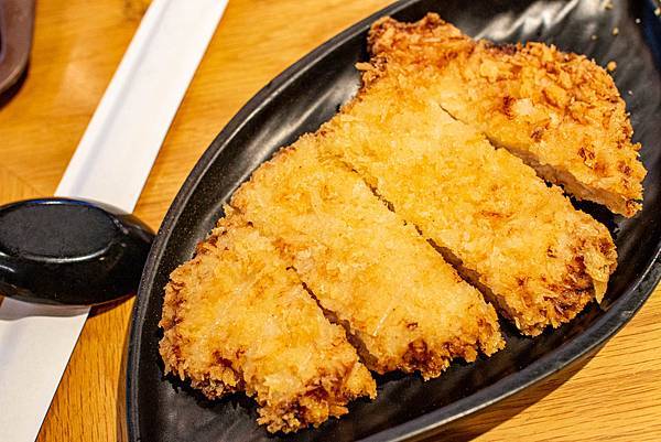 【台北美食】炸去啃 職人炸物 台北信義A11店-信義區百貨公司裡超平價雞排店 【台北美食】炸去啃 職人炸物 台北信義A11店-信義區百貨公司裡超平價雞排店