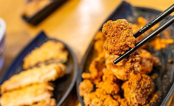 【台北美食】炸去啃 職人炸物 台北信義A11店-信義區百貨公司裡超平價雞排店 【台北美食】炸去啃 職人炸物 台北信義A11店-信義區百貨公司裡超平價雞排店
