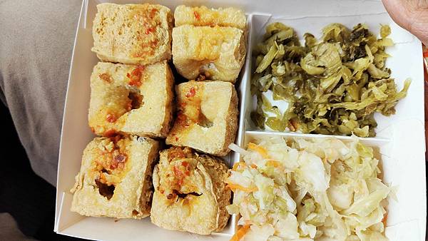 廟口阿嬷臭豆腐 廟口阿嬷臭豆腐