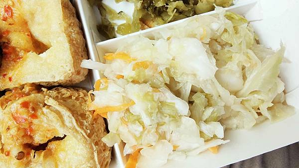 廟口阿嬷臭豆腐 廟口阿嬷臭豆腐