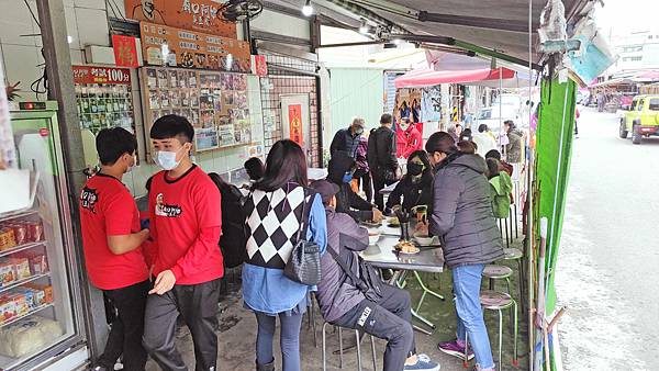 廟口阿嬷臭豆腐 廟口阿嬷臭豆腐