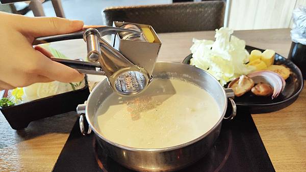 【台北火鍋】聚北海道鍋物-壽星當日5折優惠火鍋餐廳!還享有70樣食材無限量吃到飽 【台北火鍋】聚北海道鍋物-壽星當日5折優惠火鍋餐廳!還享有70樣食材無限量吃到飽