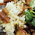 【新店美食】旺來小吃店-還沒用餐時間就塞滿整個走道的超人氣小吃