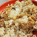 【新店美食】小渝魯肉飯-隱藏在巷弄裡評價4.4顆星的魯肉飯小吃店