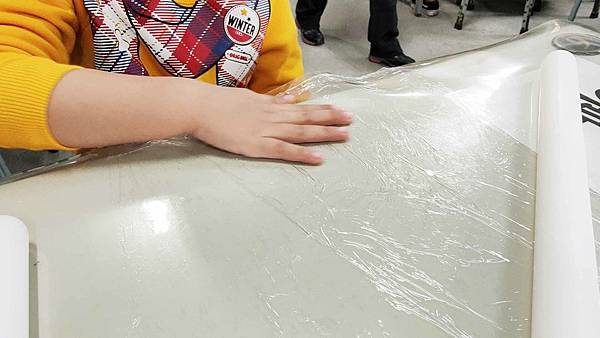 【宜蘭景點】宜蘭農夫青蔥體驗農場-蔥油餅DIY親子農場，還可以零距離無柵欄餵食可愛的小動物