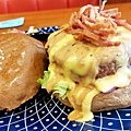 【新店美食】三野達人-隱藏在巷弄裡４.４顆星爆美味厚切牛肉漢堡！厚度達３公分以上哦