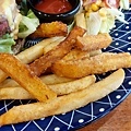 【新店美食】三野達人-隱藏在巷弄裡４.４顆星爆美味厚切牛肉漢堡！厚度達３公分以上哦