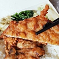 【土城美食】員山排骨-還沒用餐時間就已經排到大馬路上的爆人氣排骨店