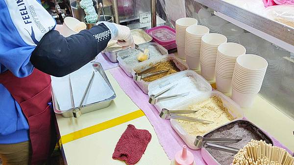 【永和美食】白糖粿-一份三顆只要50元,好吃又美味的樂華夜市小吃