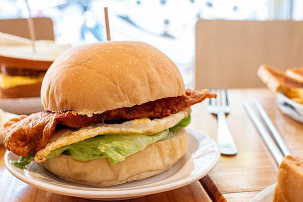 【蘆洲早午餐】蘆洲調色盤早午餐-千千萬萬別假日來!否則需要排隊才能吃到的早午餐店