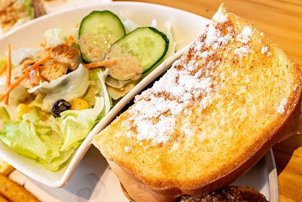 【蘆洲早午餐】蘆洲調色盤早午餐-千千萬萬別假日來!否則需要排隊才能吃到的早午餐店