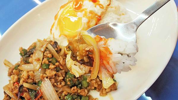 【板橋泰式料理】泰帥小吃店-不用百元就可以吃到泰式料理的爆CP值餐廳 【板橋泰式料理】泰帥小吃店-不用百元就可以吃到泰式料理的爆CP值餐廳