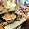 【中和美食】許家莊滷肉飯-用餐時間會需要排隊的超人氣魯肉飯