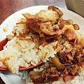 【中和美食】許家莊滷肉飯-用餐時間會需要排隊的超人氣魯肉飯