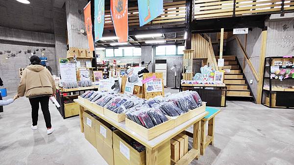 【彰化景點】台灣手套博物館-免門票免停車費,還有數十種免費親子設施讓你玩透透的觀光工廠